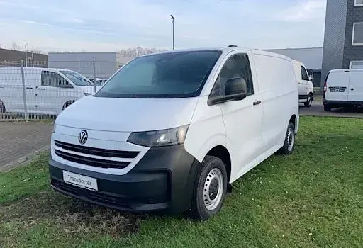 Neu VW T7 110 PS (80 kW) 2026 Blau Van
