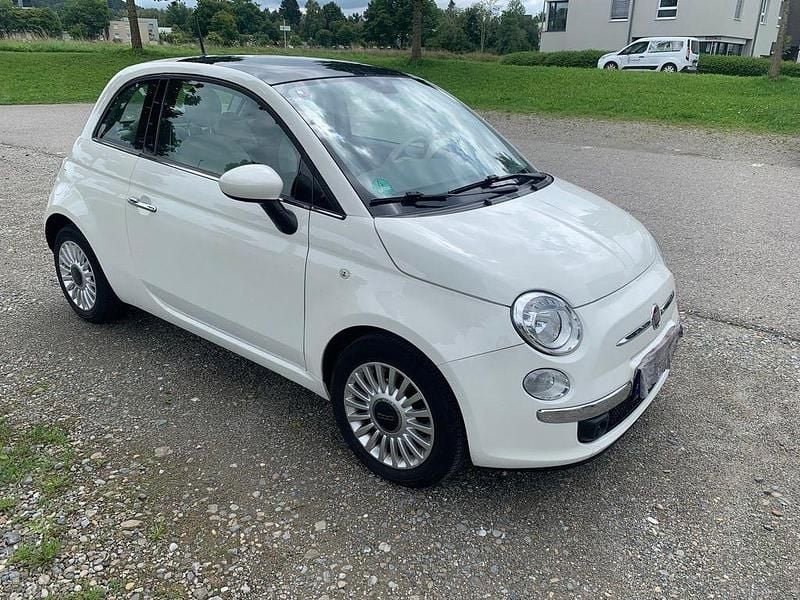 Weiß Gebraucht 2013 Fiat 500 Lounge Kleinwagen | 6.750 € (Fairer Preis) - Bild 1/4