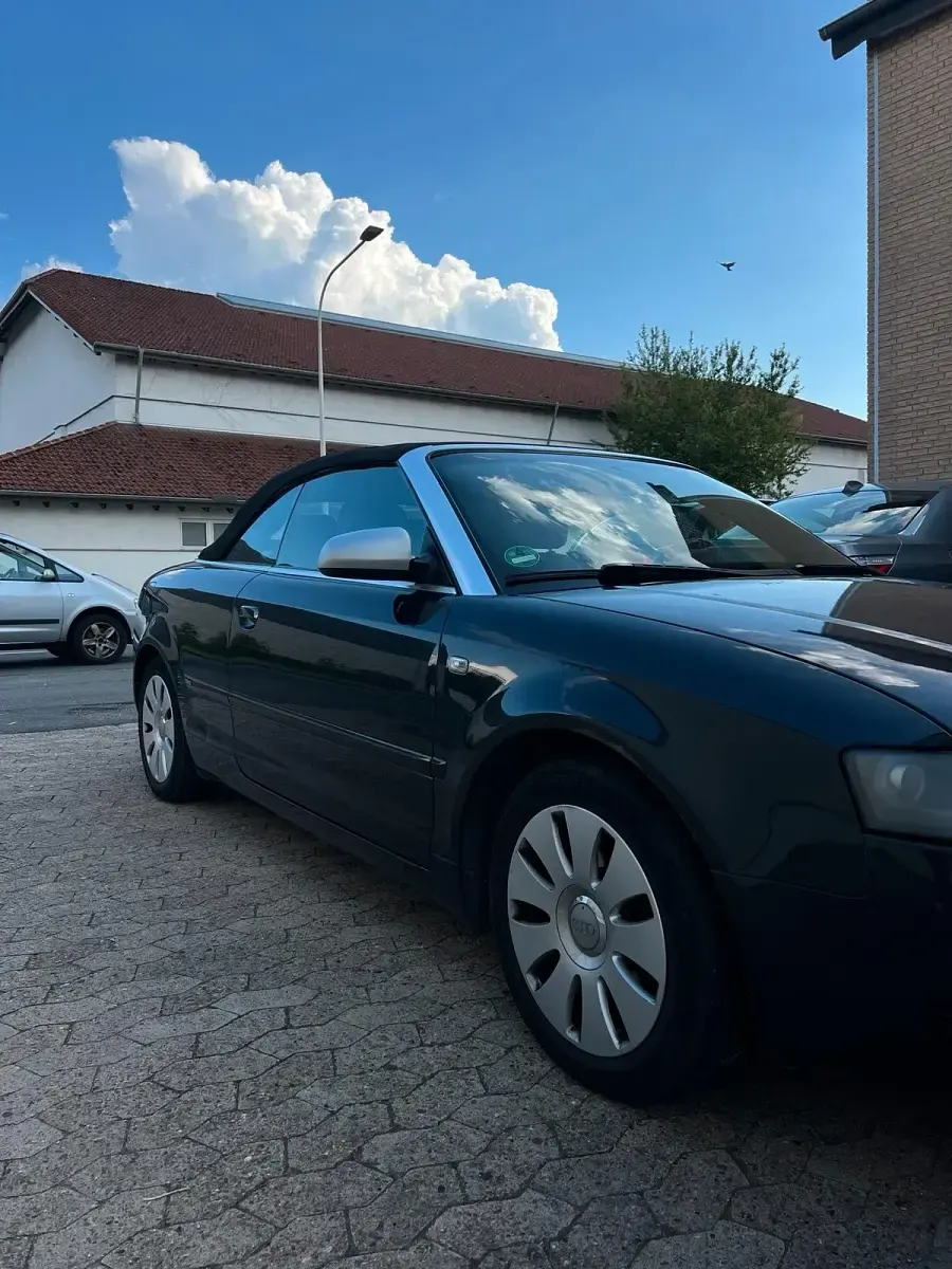 Gebraucht Audi A4 Cabriolet Basis 163 PS (119 kW) 2003 Schwarz Cabrio