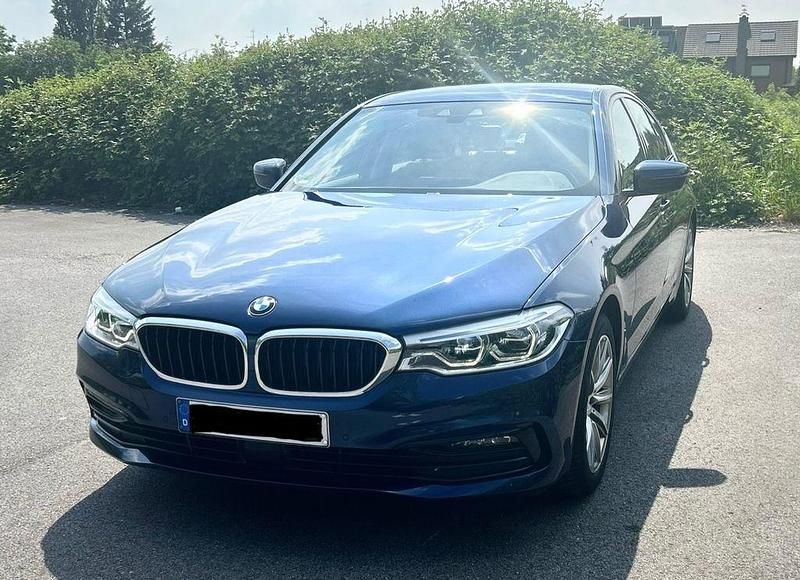Gebraucht BMW 520 Efficient Dynamics 190 PS (139 kW) 2018 Blau Limousine