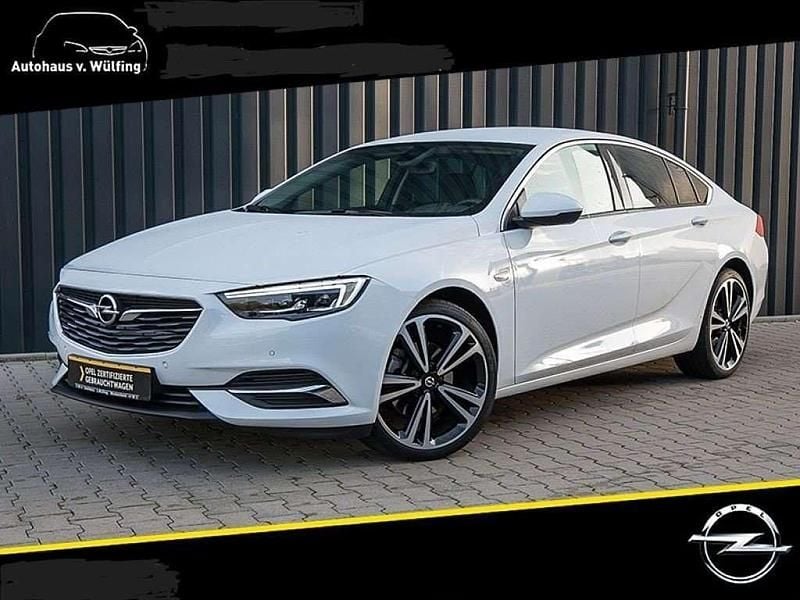 Weiß Gebraucht 2018 Opel Insignia Innovation Limousine | 17.950 € (Fairer Preis) - Bild 1/4