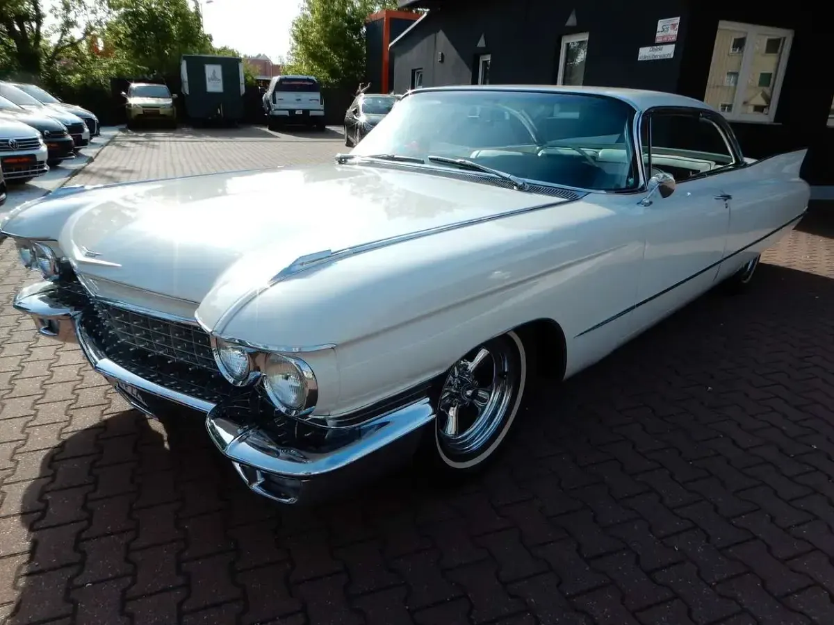 Gebraucht Cadillac Coupé DeVille 325 PS (239 kW) 1960 Weiß Coupé