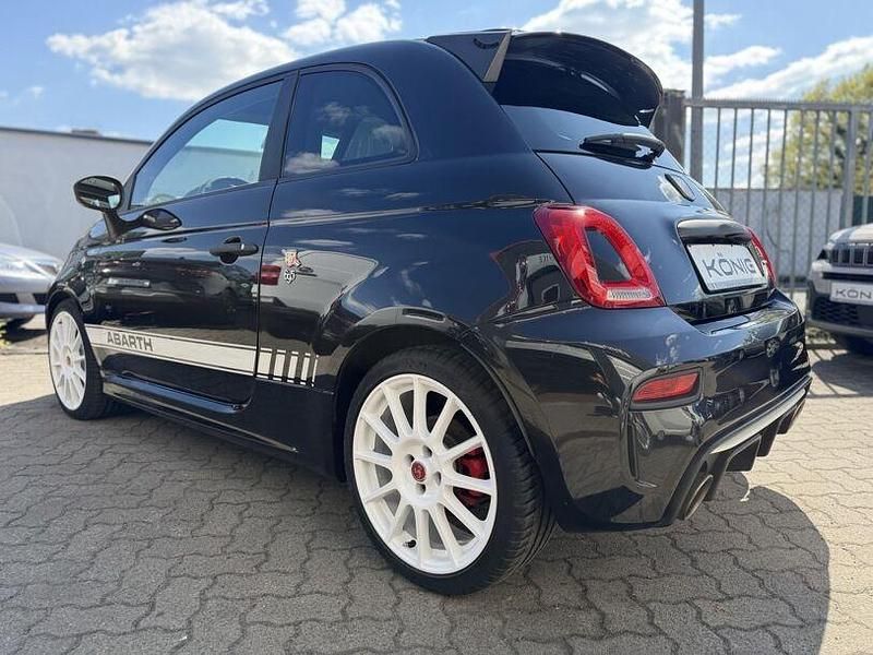 Gebraucht Abarth 695 Esseesse 180 PS (132 kW) 2022 Schwarz Kleinwagen