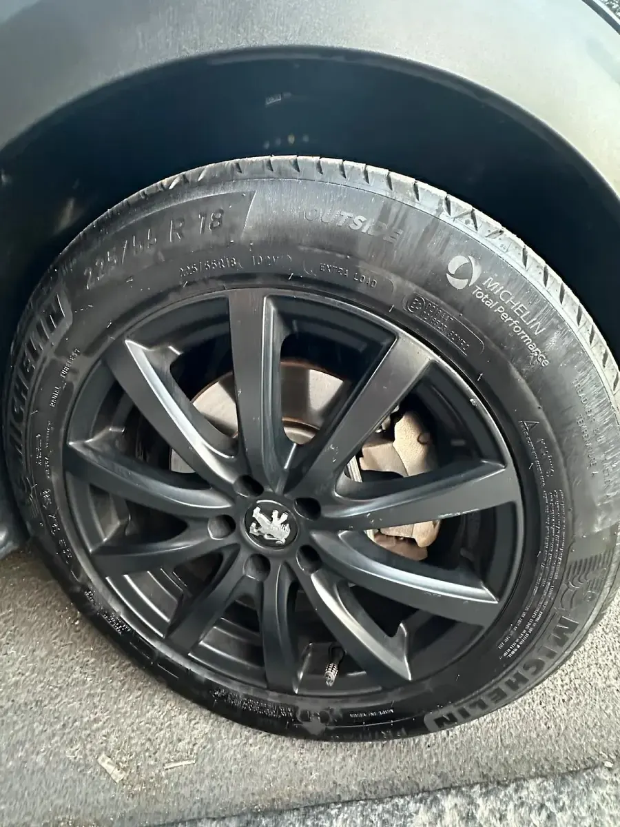 Gebraucht Peugeot 3008 225 PS (165 kW) 2022 Schwarz SUV