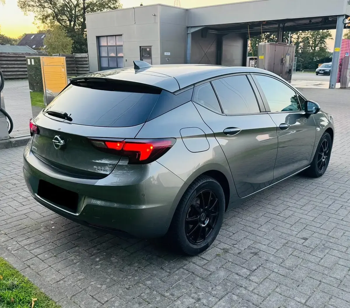 Gebraucht Opel Astra 150 PS (110 kW) 2018 Grau Kleinwagen
