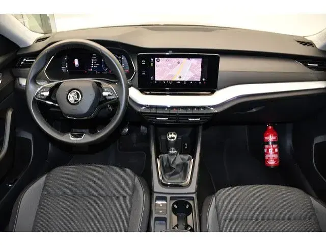 Gebraucht Skoda Octavia Ambition 110 PS (80 kW) 2024 Schwarzmagic perleffekt Kombi