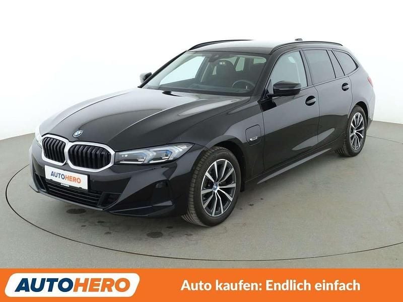 Gebraucht BMW 330e 292 PS (214 kW) 2023 Schwarz Kombi