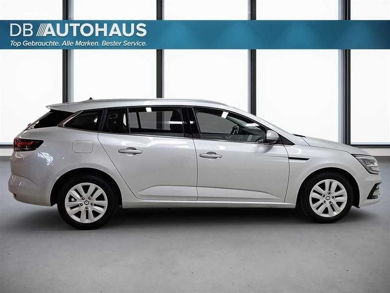Gebraucht Renault Mégane IV Business 140 PS (102 kW) 2023 Silber Limousine