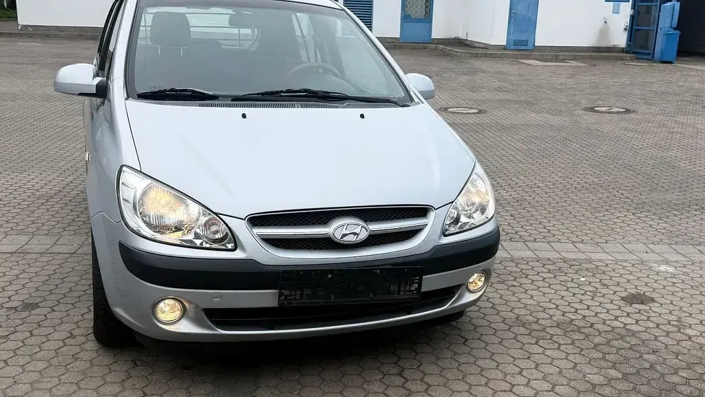 Gebraucht Hyundai Getz GLS 97 PS (71 kW) 2005 Silber Kleinwagen