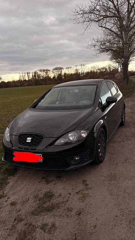 Gebraucht Seat Leon 125 PS (91 kW) 2009 Schwarz Kleinwagen