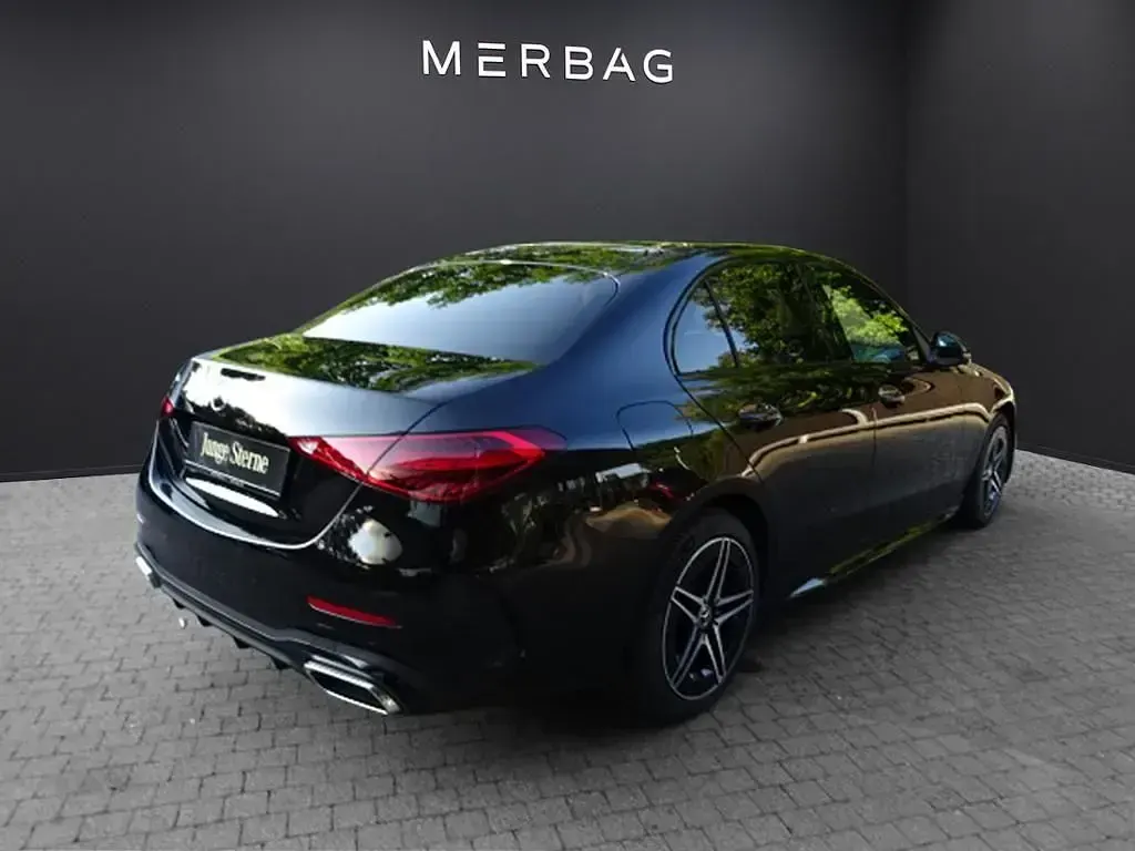 Gebraucht Mercedes C300e AMG 204 PS (150 kW) 2025 Obsidianschwarz metallic Limousine