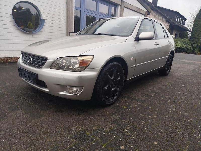 Gebraucht Lexus IS200 155 PS (114 kW) 1999 Silber Limousine
