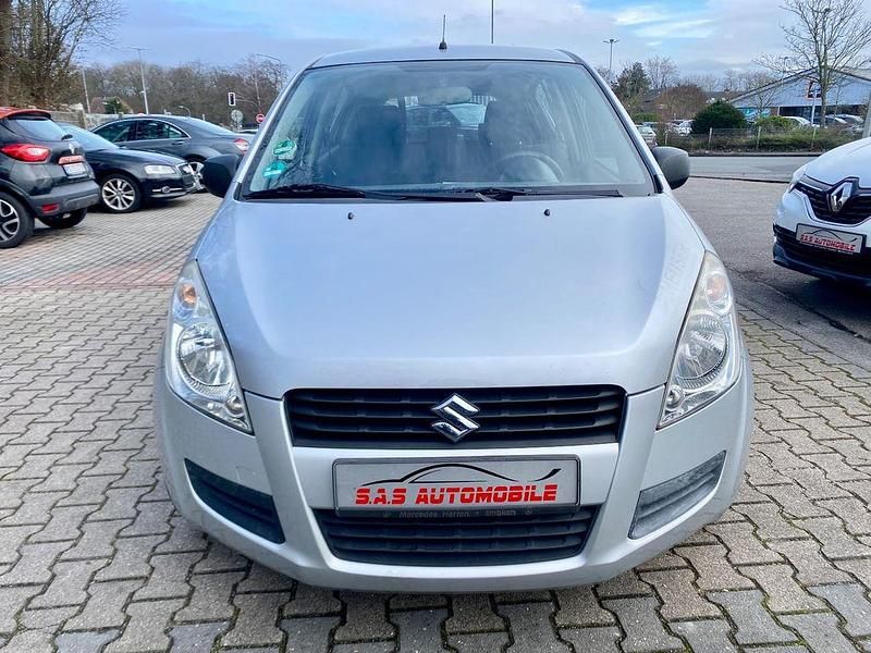 Gebraucht Suzuki Splash 65 PS (47 kW) 2009 Silber Kleinwagen