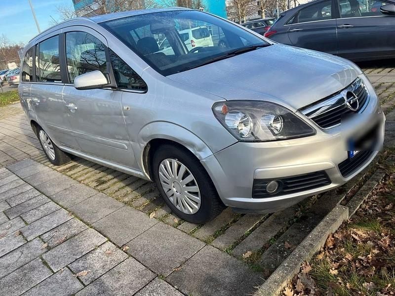Gebraucht Opel Zafira 150 PS (110 kW) 2006 Silber Van / Kleinbus