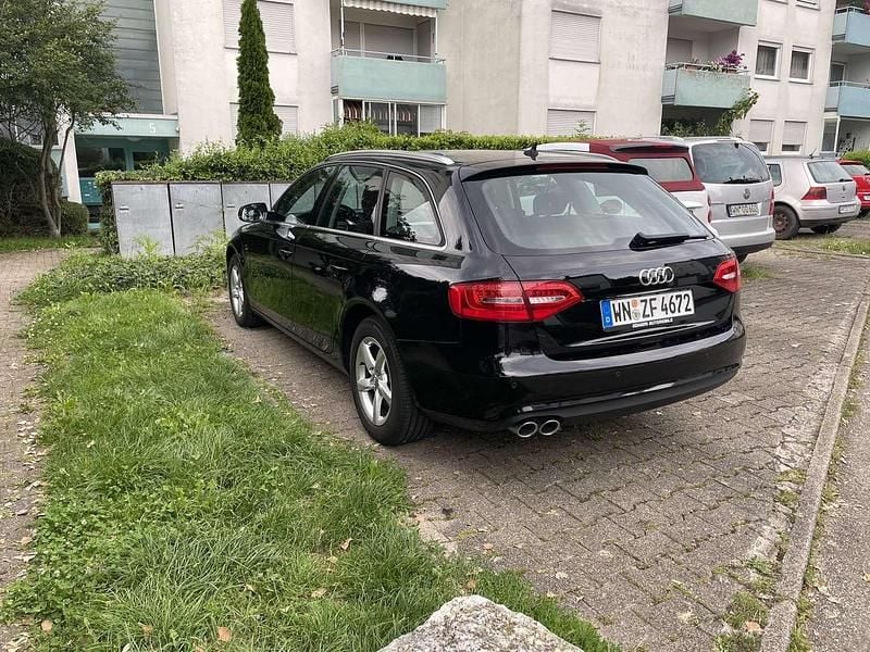 Gebraucht Audi A4 Ambiente 150 PS (110 kW) 2015 Schwarz Kombi