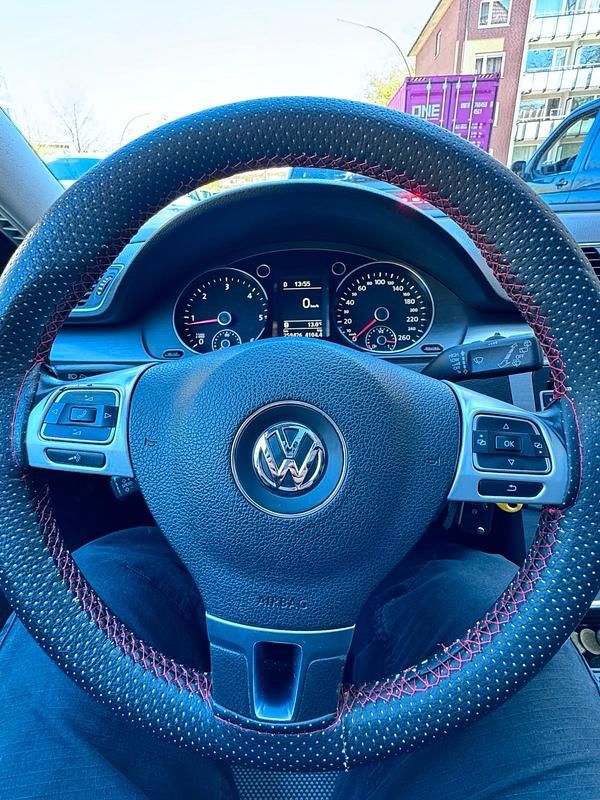 Usata VW Passat 105 CV (77 kW) 2012 Marrone Station wagon