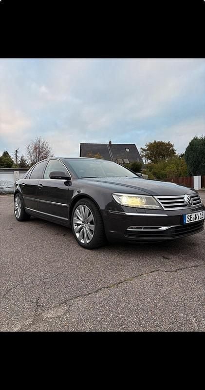 Second-hand VW Phaeton 245 CP (180 kW) 2012 Berlinǎ