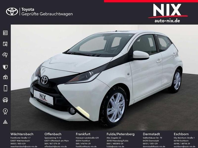 Pianosaweiß Gebraucht 2018 Toyota Aygo Basis Kleinwagen | 9.290 € (Fairer Preis) - Bild 1/4