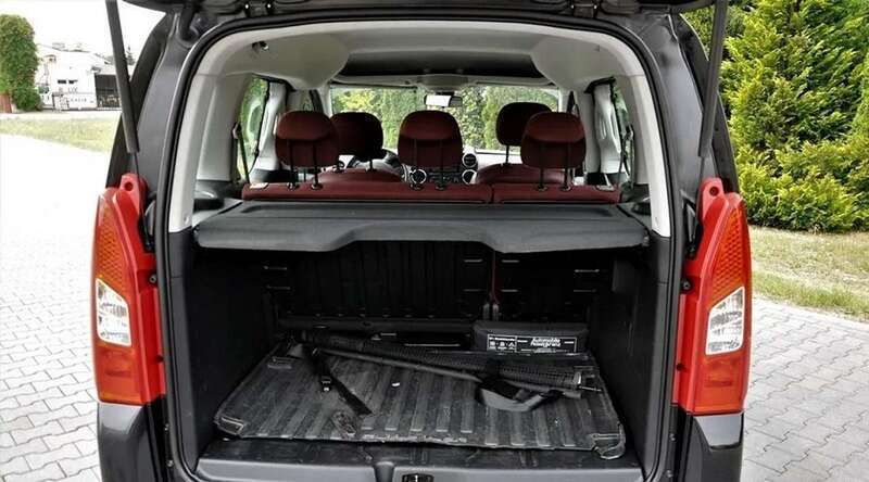 Schwarz Gebraucht 2010 Citroën Berlingo Van / Kleinbus | 2.999 € (Superpreis) - Bild 1/4