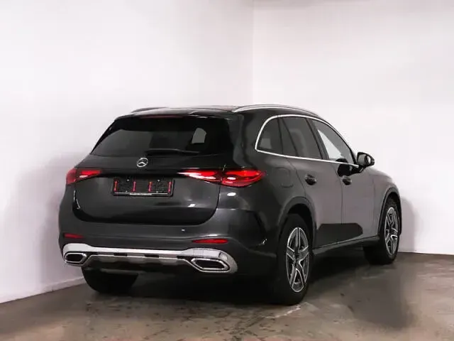 Gebraucht Mercedes GLC220 AMG line 197 PS (144 kW) 2025 Graphitgrau SUV