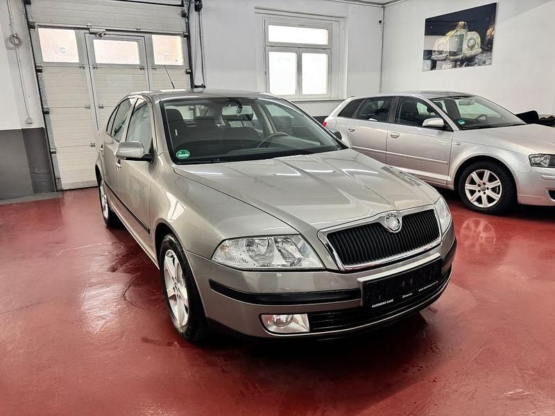 Beige Gebraucht 2008 Skoda Octavia Ambiente Limousine | 4.800 € (Etwas zu teuer) - Bild 1/4