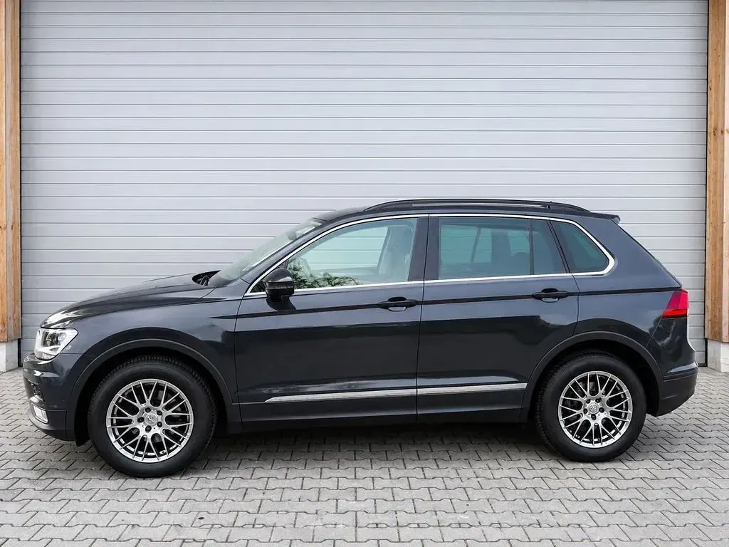 Gebraucht VW Tiguan Comfortline 150 PS (110 kW) 2017 Grau SUV