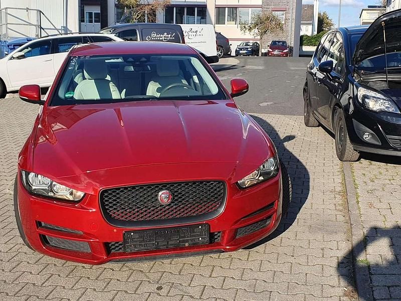 Gebraucht Jaguar XE Prestige 179 PS (131 kW) 2015 Other Limousine