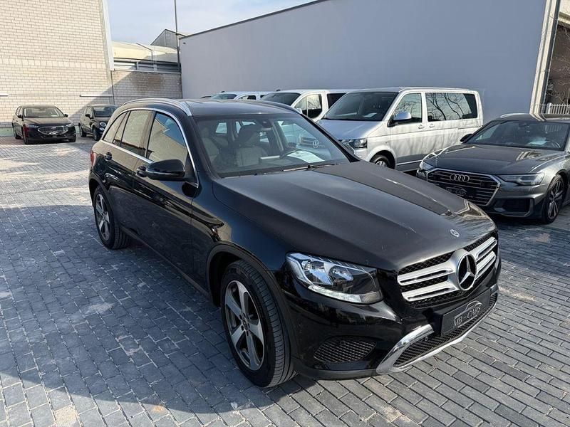 Gebraucht Mercedes GLC250 204 PS (150 kW) 2017 Schwarz SUV