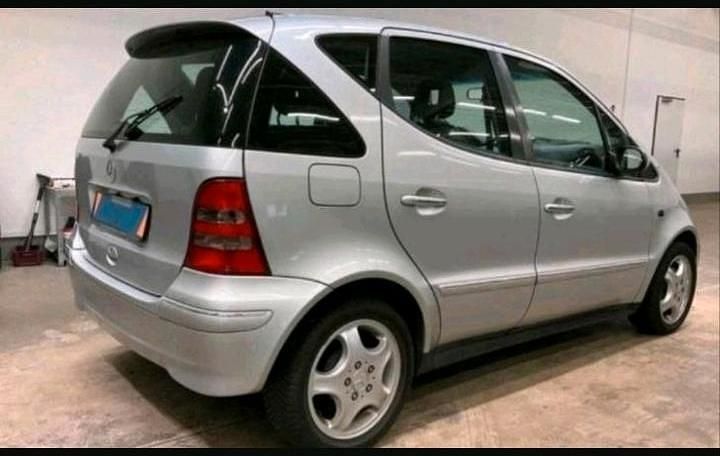 Silber Gebraucht 2004 Mercedes A160 Kleinwagen | 2.600 € (Fairer Preis) - Bild 1/4