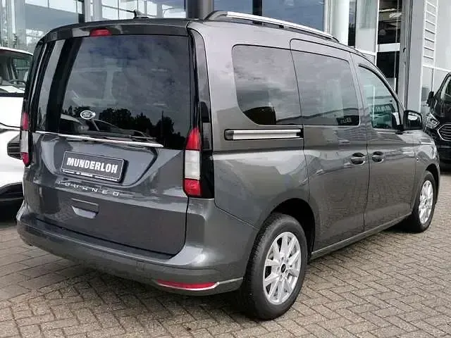 Gebraucht Ford Tourneo Connect Titanium 122 PS (89 kW) 2023 Grau Van / Kleinbus