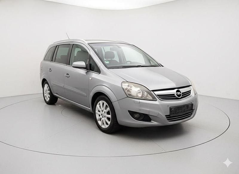 Gebraucht Opel Zafira 120 PS (88 kW) 2009 Other Van / Kleinbus