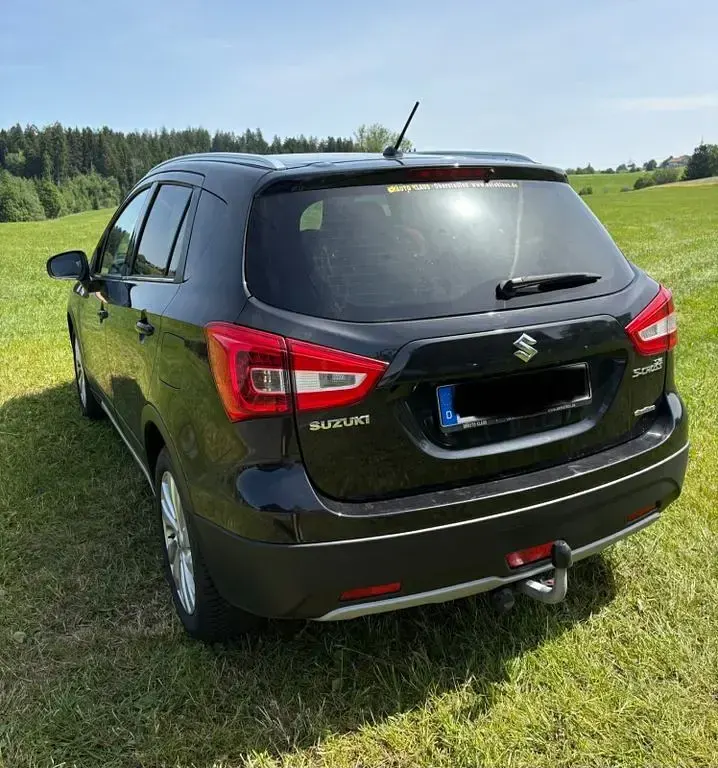 Gebraucht Suzuki SX4 S-Cross Comfort 140 PS (102 kW) 2019 Schwarz SUV