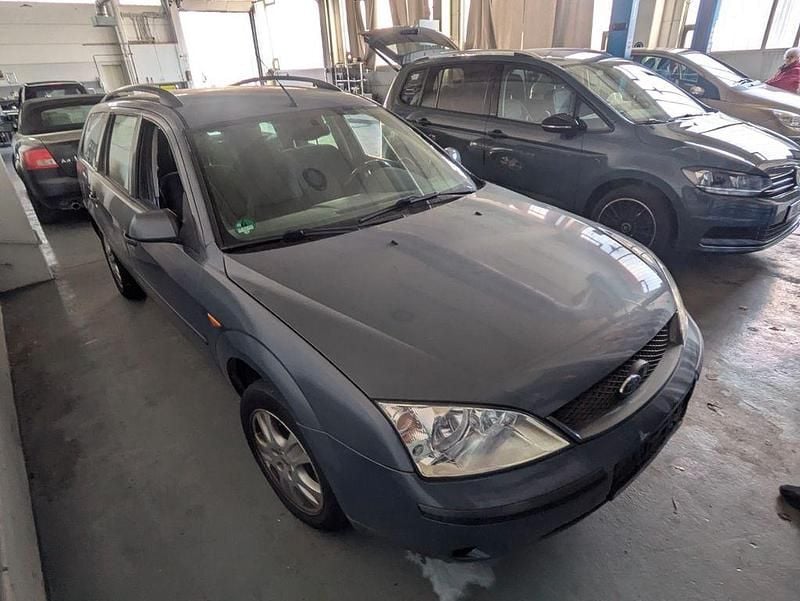 Gebraucht Ford Mondeo Ambiente 145 PS (106 kW) 2001 Limousine