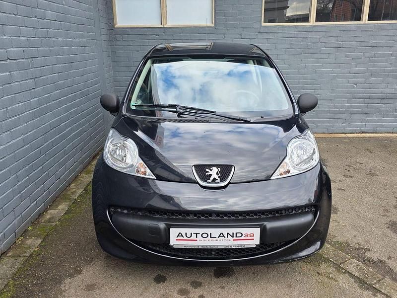 Gebraucht Peugeot 107 Filou 68 PS (50 kW) 2006 Schwarz Kleinwagen