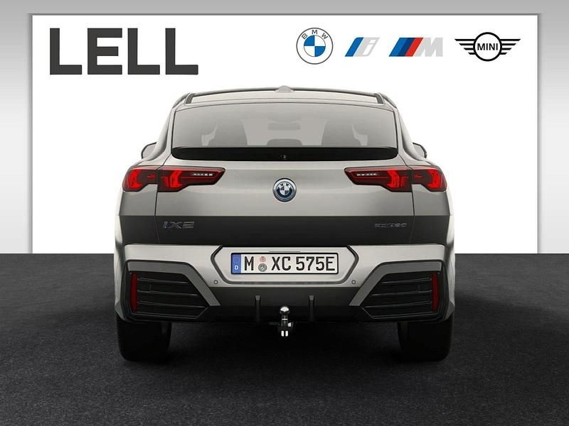 Neu BMW iX2 M Sport 150 kW (204 PS) 2026 Grau SUV