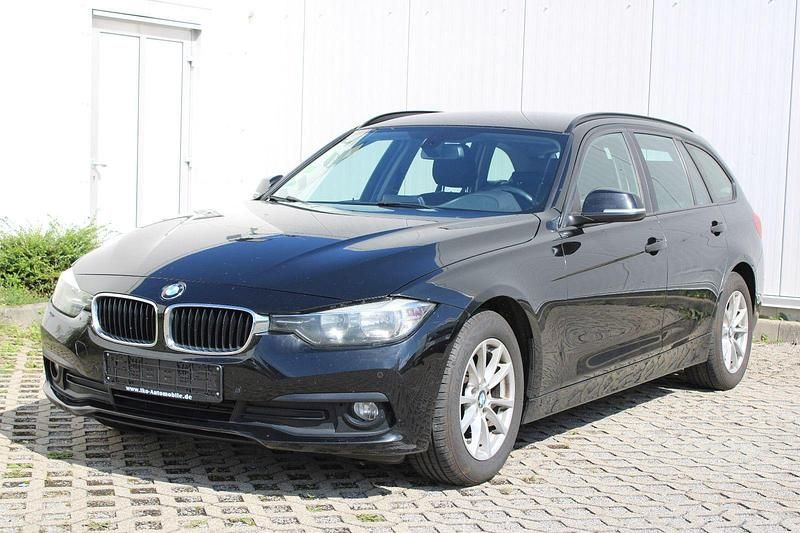 Schwarz Gebraucht 2015 BMW 316 Advantage Kombi | 5.999 € (Guter Preis) - Bild 1/4