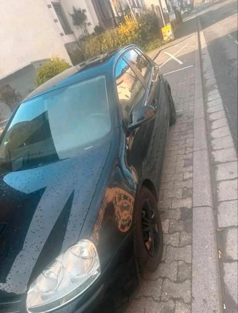 Gebraucht VW Golf V 110 PS (80 kW) 2005 Schwarz Kleinwagen