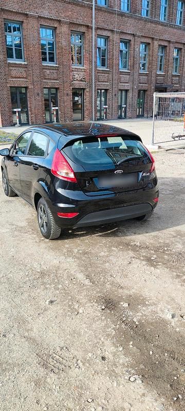 Gebraucht Ford Fiesta 82 PS (60 kW) 2010 Schwarz Kleinwagen