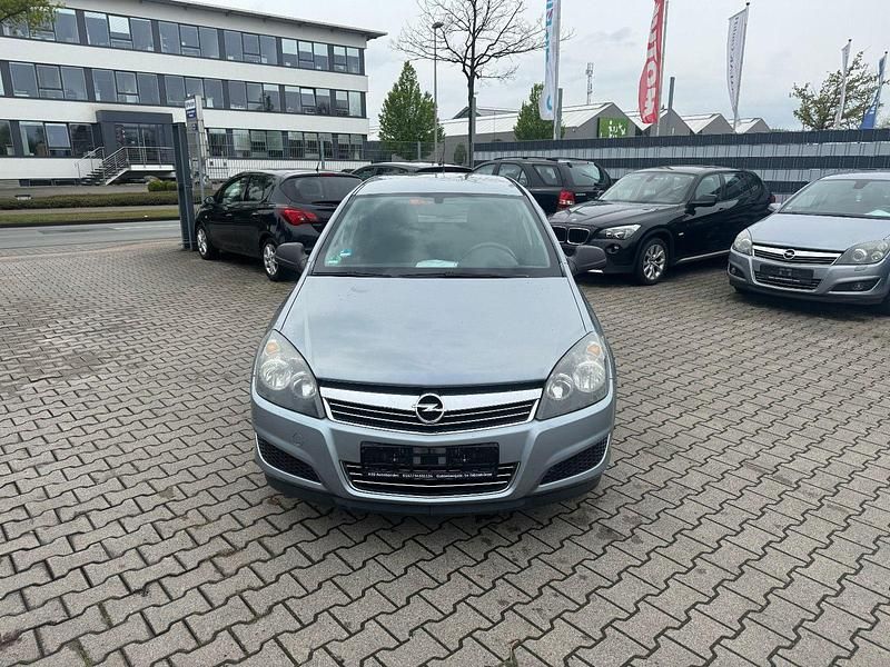 Gebraucht Opel Astra Selection 90 PS (66 kW) 2009 Silber Kombi
