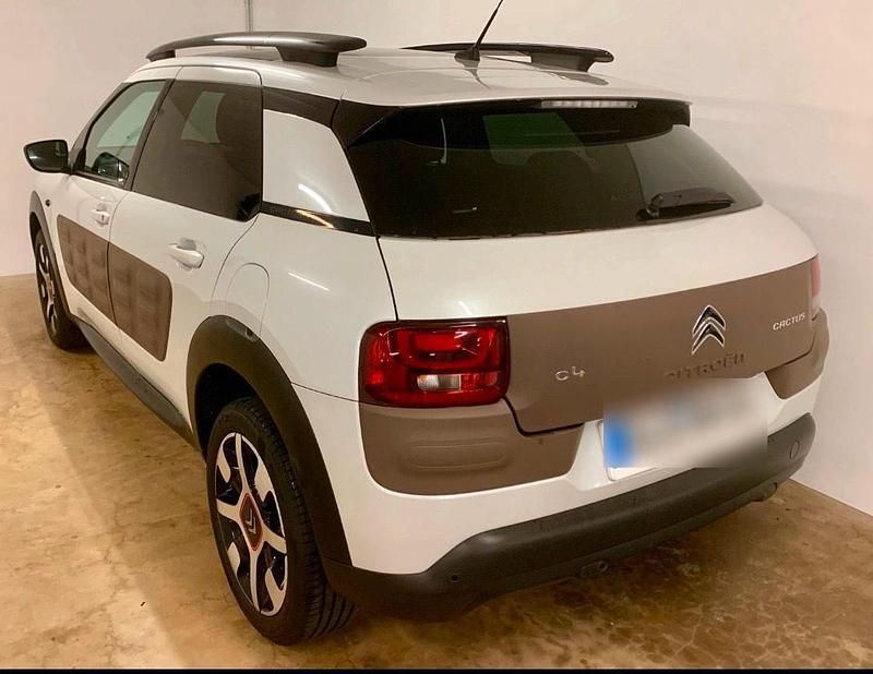Weiß Gebraucht 2014 Citroën C4 Cactus Shine Edition Kleinwagen | 6.400 € (Fairer Preis) - Bild 1/4