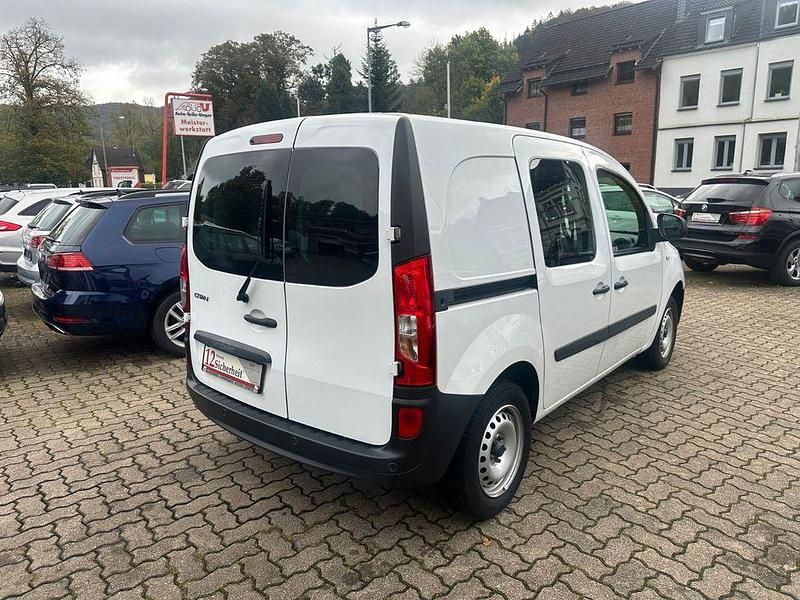 Gebraucht Mercedes Citan 109 90 PS (66 kW) 2019 Arktikweiss Van / Kleinbus