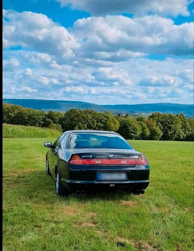 Second-hand Honda Civic 200 CP (147 kW) 2000 Negru Coupe