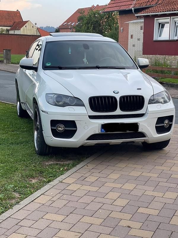 Weiß Gebraucht 2010 BMW X6 SUV | 10.500 € (Guter Preis) - Bild 1/4