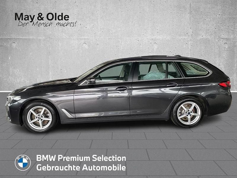 Gebraucht BMW 520 184 PS (135 kW) 2022 Grau Limousine