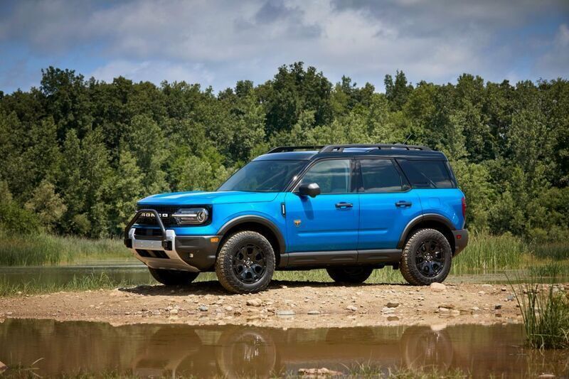Blau Neu 2025 Ford Bronco Sport SUV | 67.900 € - Bild 1/4