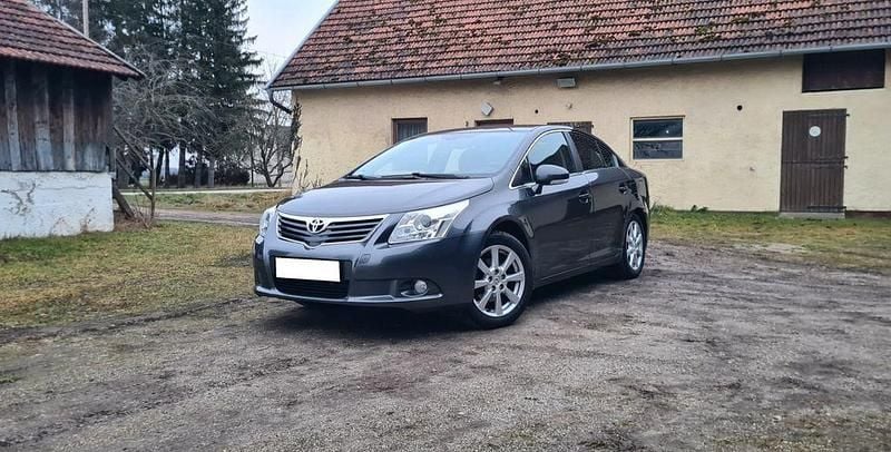 Grau Gebraucht 2009 Toyota Avensis Executive Limousine | 6.700 € (Guter Preis) - Bild 1/4