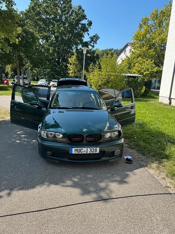 Grün Gebraucht 1999 BMW 328 Limousine | 1.200 € (Superpreis) - Bild 1/4