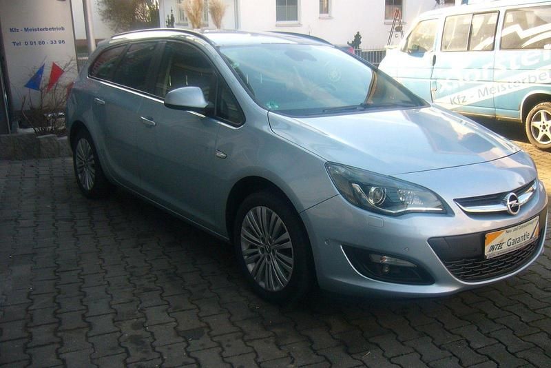 Gebraucht Opel Astra Eco 140 PS (102 kW) 2015 Blau Kombi