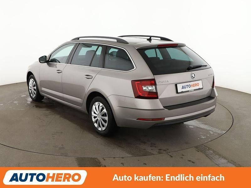 Gebraucht Skoda Octavia Style 116 PS (85 kW) 2017 Gelb Kombi