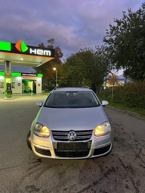 Gebraucht VW Golf V Trendline 105 PS (77 kW) 2009 Silber Kombi